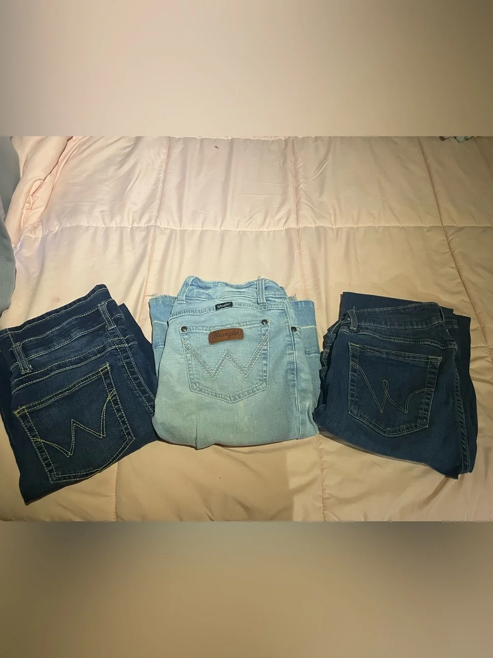 Wrangler Blue Denim Jeans - Medium Blue Wash - Picture 1 of 3
